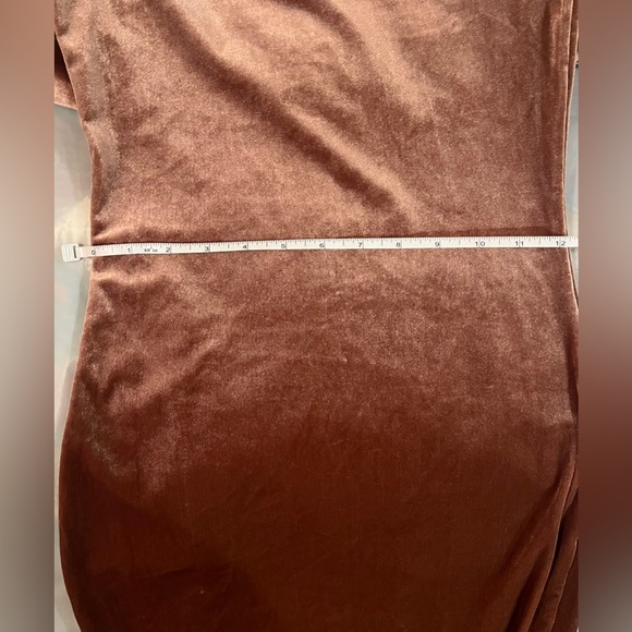Forever 21 off the shoulder velvet midi dress (champagne pink) sz S - Picture 10 of 11